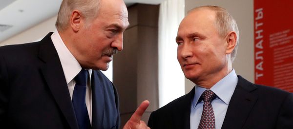 Belarus President Alexander Lukashenko and Russian President Vladimir Putin meet at the Sirius Educational Center in the Black sea resort of Sochi, Russia February 15, 2019 - Sputnik International