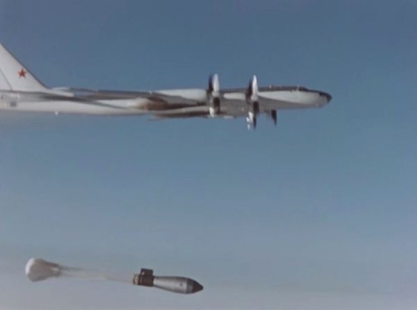 Made in USSR:  Freshly-Declassified Pictures of Most Powerful Thermonuclear Bomb Test in History - Sputnik International