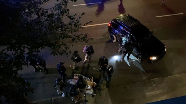 Police Launch Probe as One Person Shot Dead in Downtown Portland Amid Rival Protests - Videos - Sputnik International