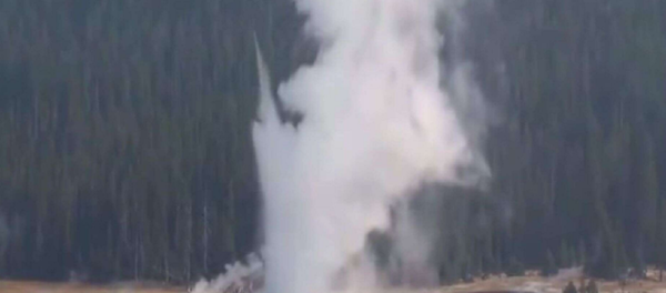 Yellowstone’s Giantess Geyser ‘Back to Life’ For First Time in Six Years Yellowstone’s Giantess Geyser ‘Back to Life’ For First Time in Six Years - Sputnik International