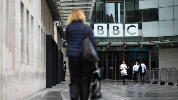 People walk outside the BBC headquarters in Portland Place, London on July 2, 2020.  - Sputnik International