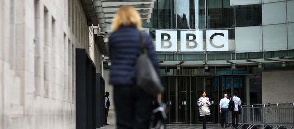 People walk outside the BBC headquarters in Portland Place, London on July 2, 2020. People walk outside the BBC headquarters in Portland Place, London on July 2, 2020. - Sputnik International