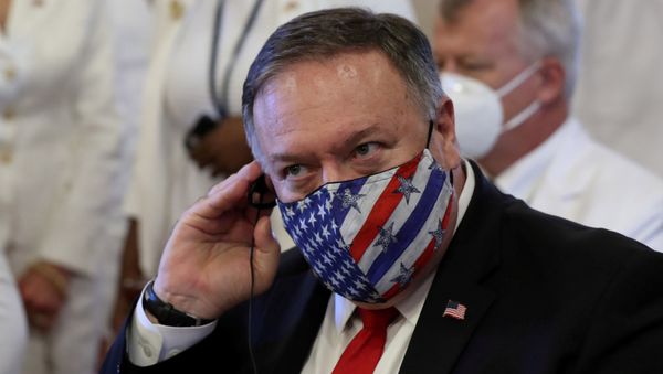 U.S. Secretary of State Mike Pompeo adjusts his earphones during a Te Deum as part of the swearing-in ceremony of Dominican Republic's new President Luis Abinader in Santo Domingo, Dominican Republic August 16, 2020 - Sputnik International