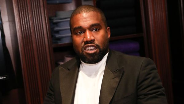 CHICAGO, ILLINOIS - OCTOBER 28: Kanye West attends Jim Moore Book Event At Ralph Lauren Chicago on October 28, 2019 in Chicago, Illinois - Sputnik International