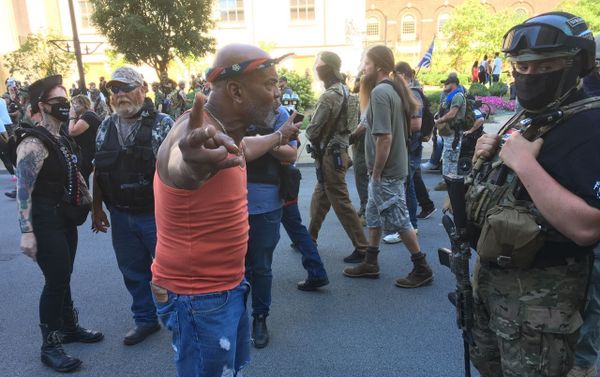 Hundreds of Protesters Gather in Louisville - Sputnik International
