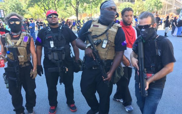 Hundreds of Protesters Gather in Louisville - Sputnik International