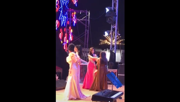 Thailand beauty pageant ends in chaos after contestant accuses judges of fixing scores Thailand beauty pageant ends in chaos after contestant accuses judges of fixing scores - Sputnik International