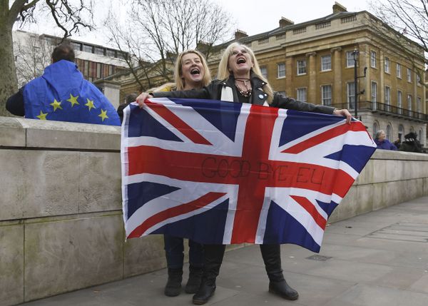 Fish & (Bargaining) Chips: UK Reportedly Offers EU Breakthrough 'Cash-for-Quotas' Compromise - Sputnik International