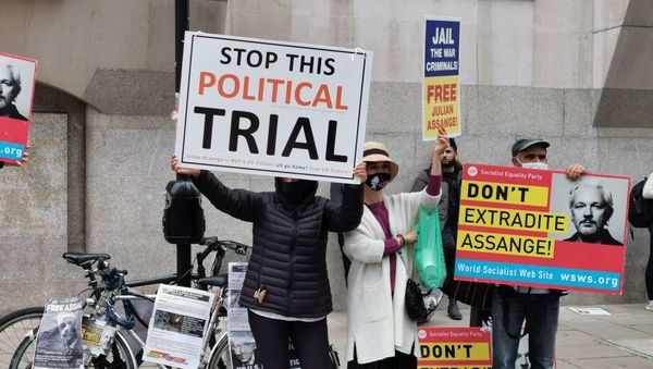 Assange Rally at Old Bailey in London, UK Assange Rally at Old Bailey in London, UK - Sputnik International