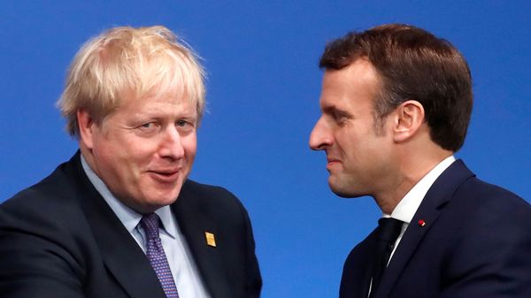 Britain's Prime Minister Boris Johnson welcomes France's President Emmanuel Macron at a NATO leaders summit in Watford, Britain on 4 December 2019. - Sputnik International