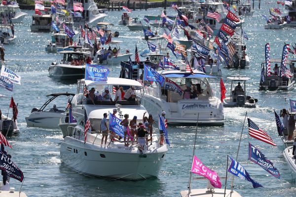 Boaters show their support for President Donald Trump at the start to a parade down the Intracoastal Waterway to just off the shore of President Trump's home at Mar-a-Lago on September 07, 2020 in West Palm Beach, Florida.  - Sputnik International