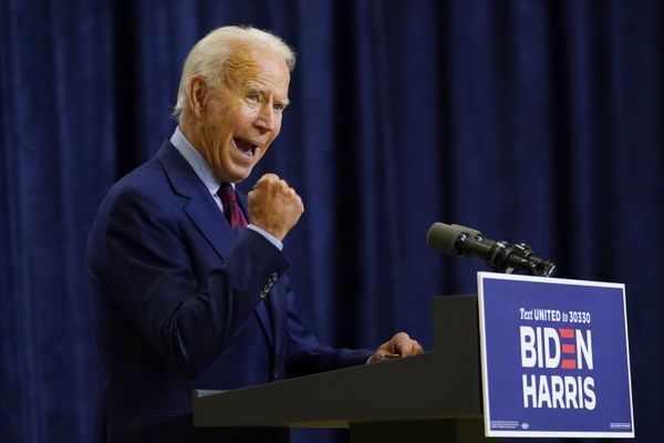 New Poll Shows Donald Trump, Joe Biden Deadlocked in Battleground State as 2020 Race Tightens New Poll Shows Donald Trump, Joe Biden Deadlocked in Battleground State as 2020 Race Tightens - Sputnik International