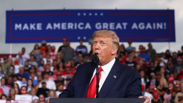 U.S. President Donald Trump holds a campaign event at Smith Reynolds Regional Airport in Winston-Salem - Sputnik International