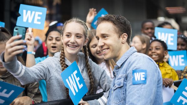 WE Charity co-founder Craig Kielburger walks the WE carpet during WE Day Toronto at the Scotiabank Arena on Thursday, Sept. 19, 2019, in Toronto. - Sputnik International