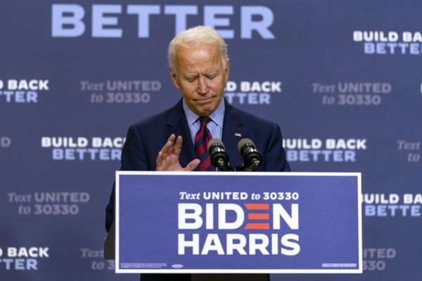 Here We Go Again: Microsoft Allegedly Flags Russian Hacking Attempt Targeting Biden Campaign Firm - Sputnik International