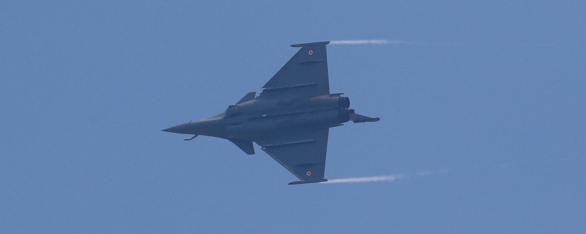 A Rafale fighter jet flies during its induction ceremony at an air force station in Ambala, India, September 10, 2020. A Rafale fighter jet flies during its induction ceremony at an air force station in Ambala, India, September 10, 2020. - Sputnik International, 1920, 06.10.2020
