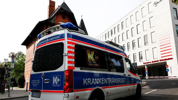 An ambulance is seen at Charite Mitte Hospital Complex, after Russian opposition leader and Putin critic Alexei Navalny came out of a medically induced coma, in Berlin, Germany, 8 September 2020 - Sputnik International