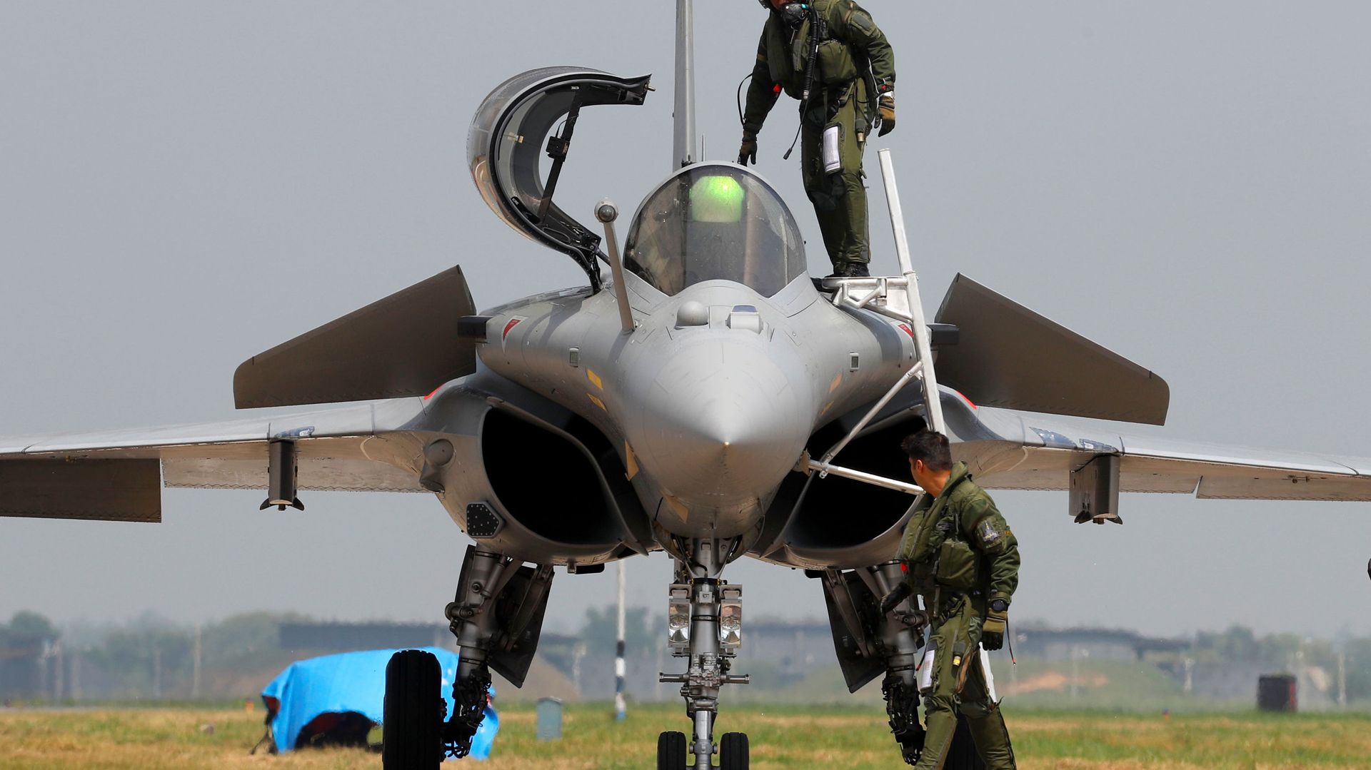 An Indian Air Force pilot gets out of a Rafale fighter jet during its induction ceremony at an air force station in Ambala, India, September 10, 2020 An Indian Air Force pilot gets out of a Rafale fighter jet during its induction ceremony at an air force station in Ambala, India, September 10, 2020 - Sputnik International, 1920, 08.02.2021