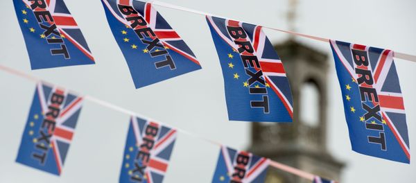 Pro-Brexit flags fly from a fishing boat moored in Ramsgate on June 13, 2016. Pro-Brexit flags fly from a fishing boat moored in Ramsgate on June 13, 2016. - Sputnik International