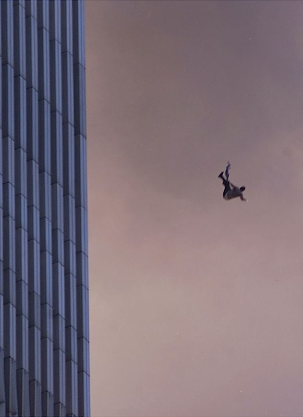 A person falls to his death from the World Trade Center after two planes hit the Twin Towers on 11 September 2001, in New York City A person falls to his death from the World Trade Center after two planes hit the Twin Towers on 11 September 2001, in New York City - Sputnik International