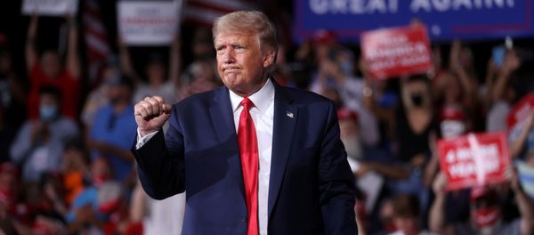 US President Donald Trump concludes a campaign rally at Smith Reynolds Regional Airport in Winston-Salem, North Carolina, 8 September 2020 US President Donald Trump concludes a campaign rally at Smith Reynolds Regional Airport in Winston-Salem, North Carolina, 8 September 2020 - Sputnik International