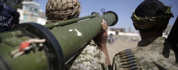A Houthi rebel fighter holds his a weapon during a gathering aimed at mobilizing more fighters for the Iranian-backed Houthi movement, in Sanaa, Yemen, Thursday, Feb. 20, 2020. The Houthi rebels control the capital, Sanaa, and much of the country’s north, where most of the population lives. They are at war with a U.S.-backed, Saudi-led coalition fighting on behalf of the internationally recognized government. A Houthi rebel fighter holds his a weapon during a gathering aimed at mobilizing more fighters for the Iranian-backed Houthi movement, in Sanaa, Yemen, Thursday, Feb. 20, 2020. The Houthi rebels control the capital, Sanaa, and much of the country’s north, where most of the population lives. They are at war with a U.S.-backed, Saudi-led coalition fighting on behalf of the internationally recognized government. - Sputnik International
