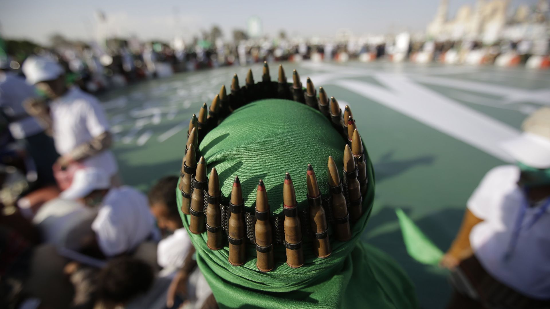 A supporter of Shiite rebels, known as Houthis, with an ammunition belt placed on his head attends a celebration of Moulid al-nabi, the birth of Islam's prophet Muhammad in Sanaa, Yemen, Saturday, Nov. 9, 2019 A supporter of Shiite rebels, known as Houthis, with an ammunition belt placed on his head attends a celebration of Moulid al-nabi, the birth of Islam's prophet Muhammad in Sanaa, Yemen, Saturday, Nov. 9, 2019 - Sputnik International, 1920, 11.04.2021