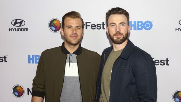 Scott Evans, left, and Chris Evans, right, attend the NewFest LGBTQ film festival opening night gala screening of Sell By at the SVA Theatre on Wednesday, Oct. 23, 2019, in New York - Sputnik International