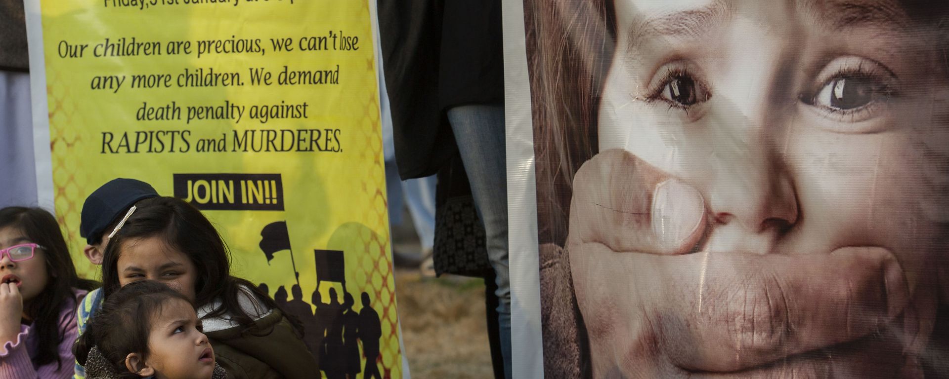 In this Jan. 31, 2020 photo, Pakistani children take part in rally against child abuse, in Islamabad, Pakistan - Sputnik International, 1920, 27.07.2021