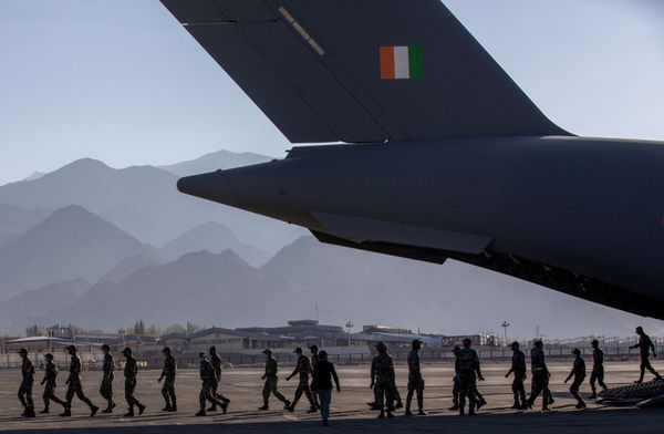 No Force On Earth Could Stop the Indian Army from Patrolling Ladakh Border, Defence Minister Warns - Sputnik International