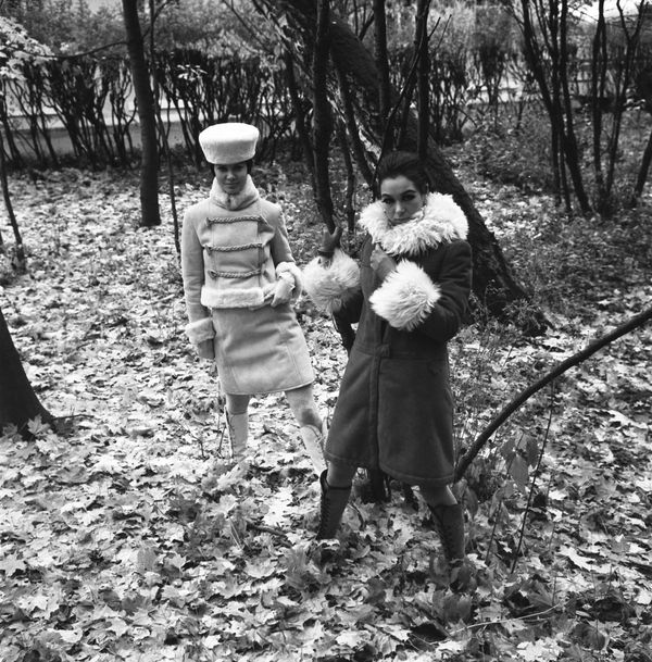 Models demonstrate sheepskin coats from the 1968 autumn-winter collection Models demonstrate sheepskin coats from the 1968 autumn-winter collection - Sputnik International