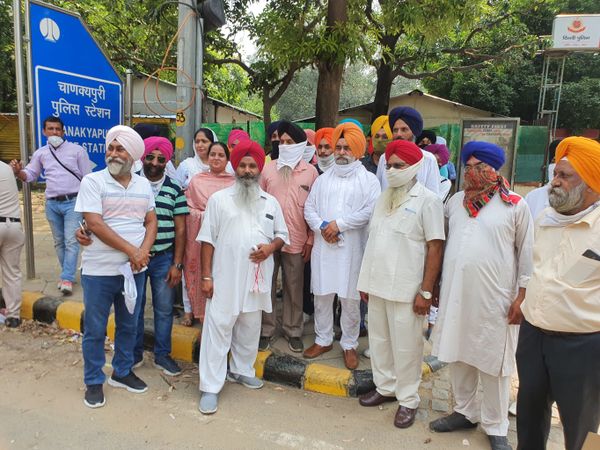 Indian Sikhs Threaten Protests at Pakistan High Commission Over Disappearance of Girl Indian Sikhs Threaten Protests at Pakistan High Commission Over Disappearance of Girl - Sputnik International