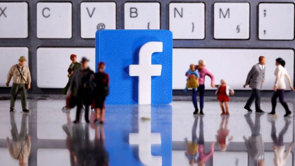 A 3D printed Facebook logo - Sputnik International
