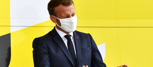 Cycling - Tour de France - Stage 17 - Grenoble to Meribel Col De La Loze - France - September 16, 2020. French President Emmanuel Macron gestures Cycling - Tour de France - Stage 17 - Grenoble to Meribel Col De La Loze - France - September 16, 2020. French President Emmanuel Macron gestures - Sputnik International