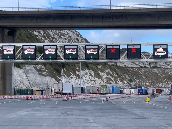 Kent Border is 'Punishment' for Brexit, Driver Says, as UK Faces Mass Disruption at Port of Dover Kent Border is 'Punishment' for Brexit, Driver Says, as UK Faces Mass Disruption at Port of Dover - Sputnik International