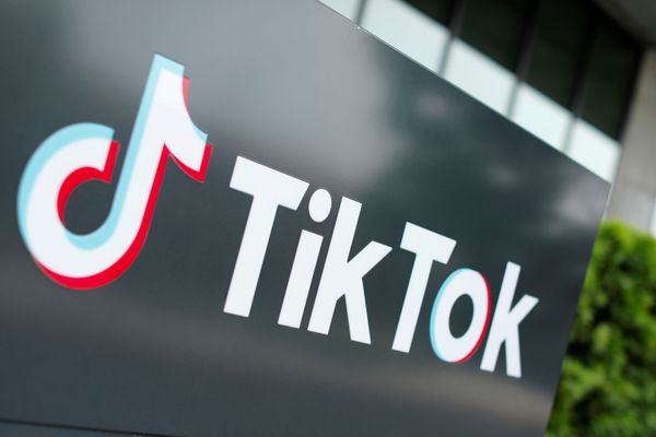 Oracle CEO Donated Quarter of a Million Dollars to Sen Graham's Super PAC 3 Days Before TikTok Deal Oracle CEO Donated Quarter of a Million Dollars to Sen Graham's Super PAC 3 Days Before TikTok Deal - Sputnik International