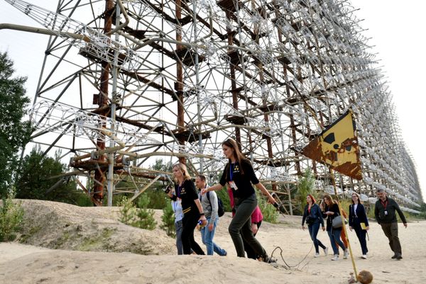 Radioactive Excursion: Tourists Explore Chernobyl Exclusion Zone - Sputnik International