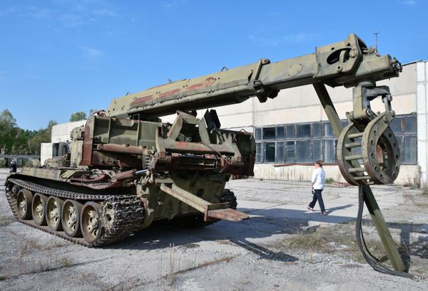 Radioactive Excursion: Tourists Explore Chernobyl Exclusion Zone - Sputnik International