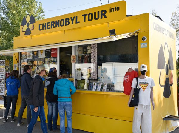 Radioactive Excursion: Tourists Explore Chernobyl Exclusion Zone - Sputnik International