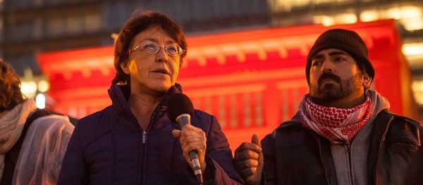 Gloria La Riva, 2016 presidential candidate for the Party for Socialism and Liberation and the California Peace and Freedom Party, speaks at a rally against Donald Trump's presidential inauguration at United Nations Plaza in San Francisco, California, on January 20, 2017 Gloria La Riva, 2016 presidential candidate for the Party for Socialism and Liberation and the California Peace and Freedom Party, speaks at a rally against Donald Trump's presidential inauguration at United Nations Plaza in San Francisco, California, on January 20, 2017 - Sputnik International