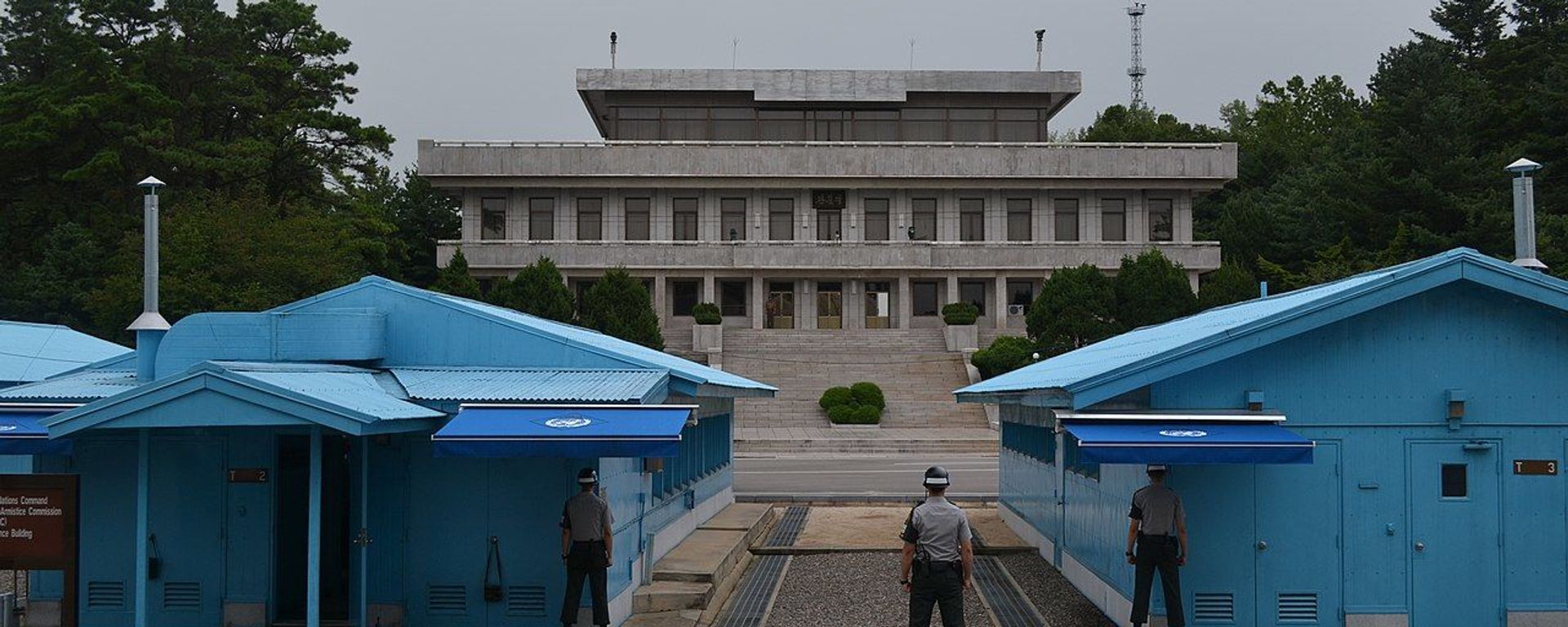 Korean Demilitarized Zone (DMZ) from the South Korean side Korean Demilitarized Zone (DMZ) from the South Korean side - Sputnik International, 1920, 02.01.2022