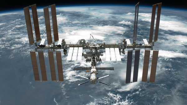 ISS - Sputnik International