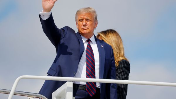 U.S. President Donald Trump and first lady Melania Trump board Air Force One as they depart Washington on campaign travel to participate in his first presidential debate with Democratic presidential nominee Joe Biden in Cleveland, Ohio at Joint Base Andrews, Maryland, U.S., September 29, 2020. - Sputnik International