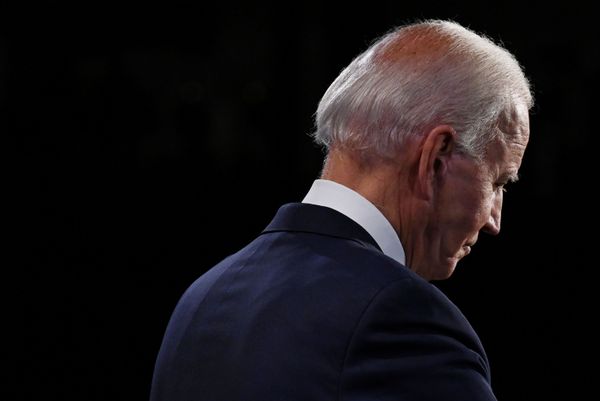 Tax Returns, 'Law & Order', COVID, and More: Trump, Biden Trade Insults in Fiery Presidential Debate - Sputnik International