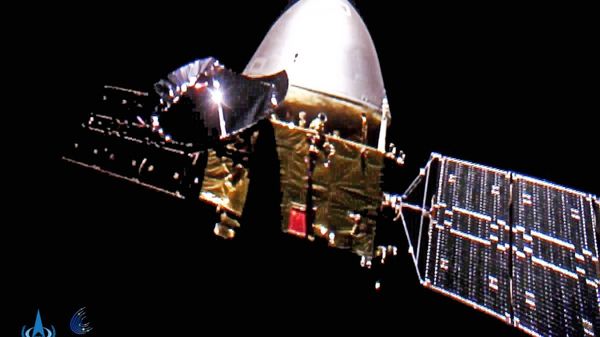 The China National Space Administration on Thursday published pictures of its first Mars rover, Tianwen-1, which have been made by the spacecraft itself en route to the Red Planet - Sputnik International