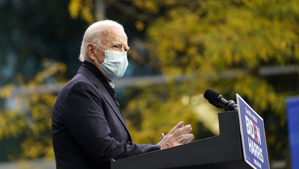 Democratic presidential candidate former Vice President Joe Biden speaks at United Food & Commercial Workers Union Local 951 in Grand Rapids, Mich., Friday, Oct. 2, 2020.  - Sputnik International