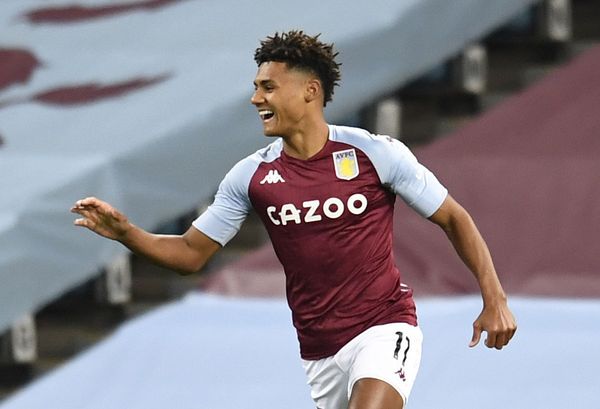 Premier League: Aston Villa Net 7 Against Defending Champs Liverpool; Red Devils Humiliated Premier League: Aston Villa Net 7 Against Defending Champs Liverpool; Red Devils Humiliated - Sputnik International