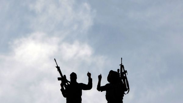 Palestinian Islamic Jihad militants hold up their guns during a rally to mark the 25th anniversary of the movement's foundation in Gaza City, on October 4, 2012.  - Sputnik International