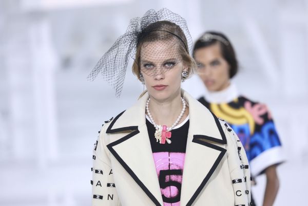 Elegance on Display: Most Beautiful Models During Paris Fashion Week - Sputnik International
