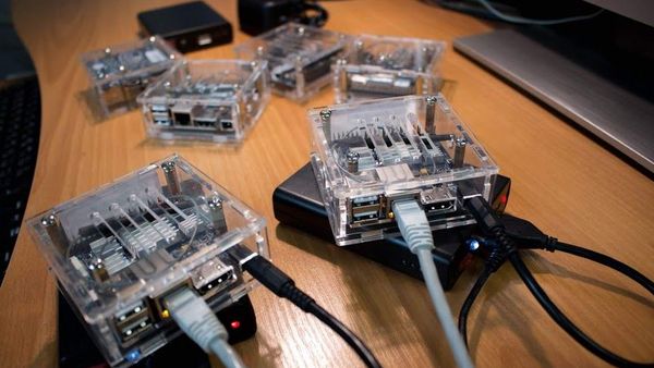 NetTestBox 1.0 - Sputnik International